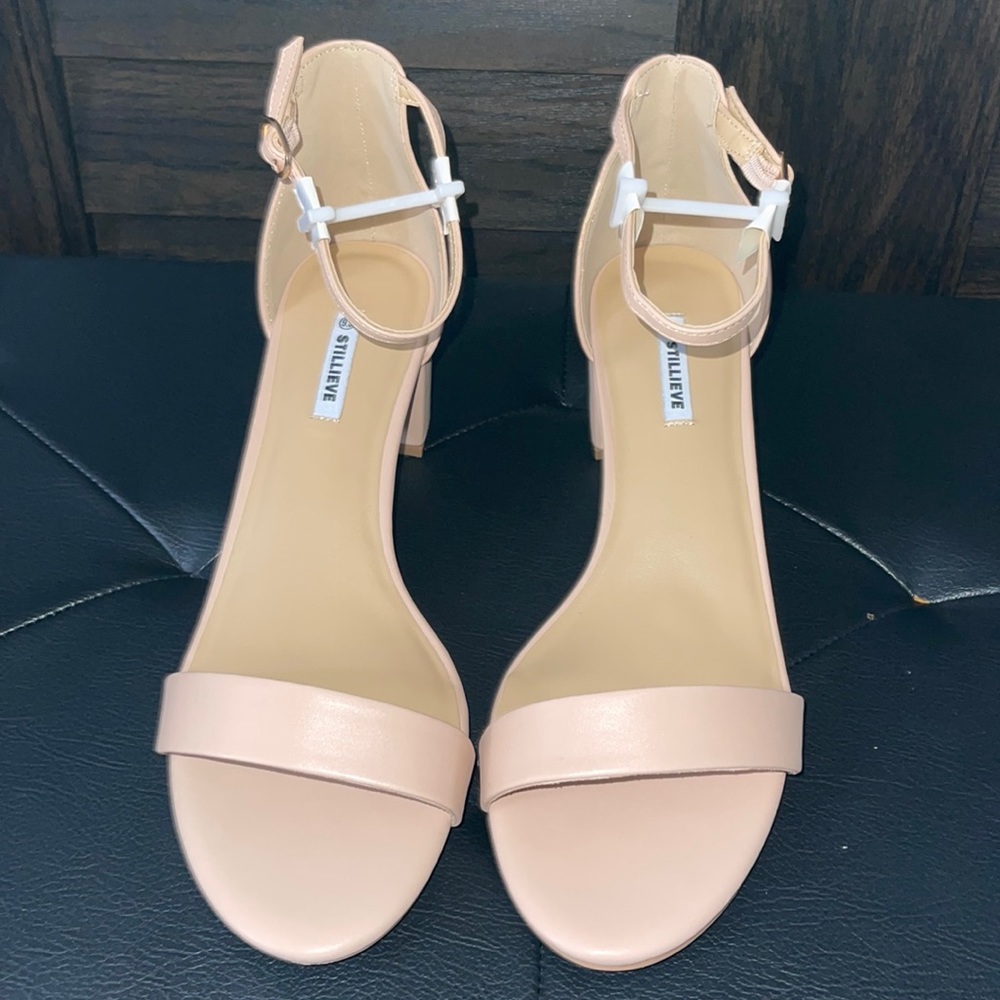 Women’s Ankle Strap Low Block Heel Size 9.5 NEW